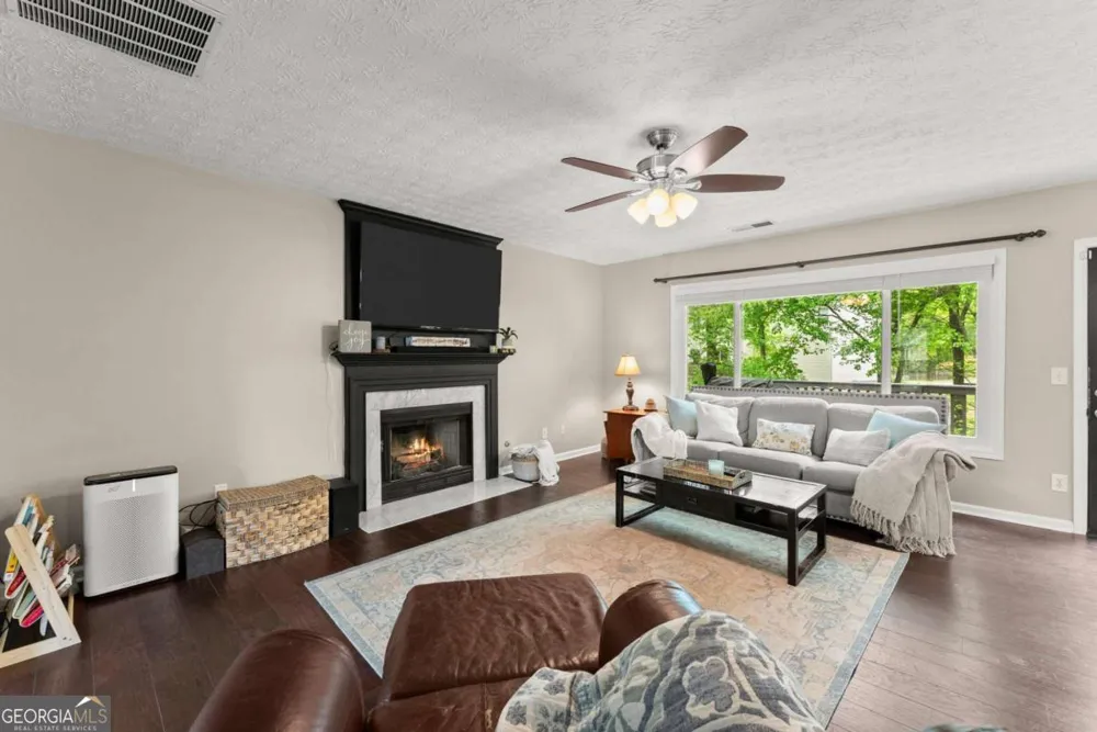 1165 Evergreen Oak WAY Dacula, GA 30019