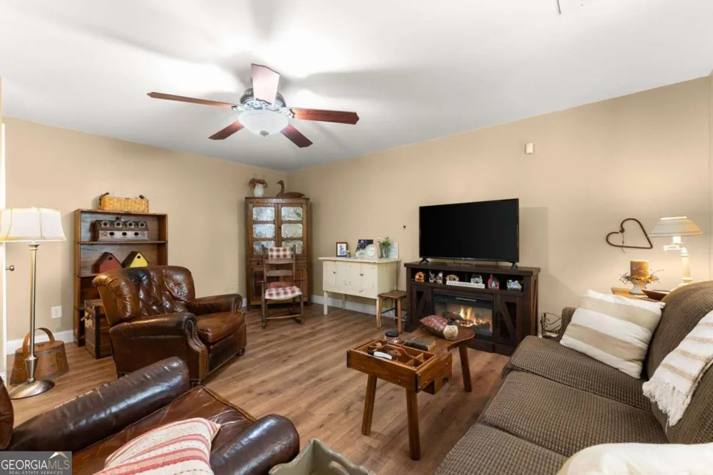 1165 Evergreen Oak WAY Dacula, GA 30019