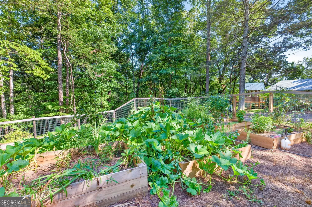 169 Rusty G PL Dawsonville, GA 30534