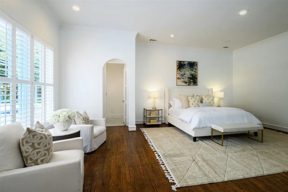6419 Lakehurst Avenue Dallas, TX 75230