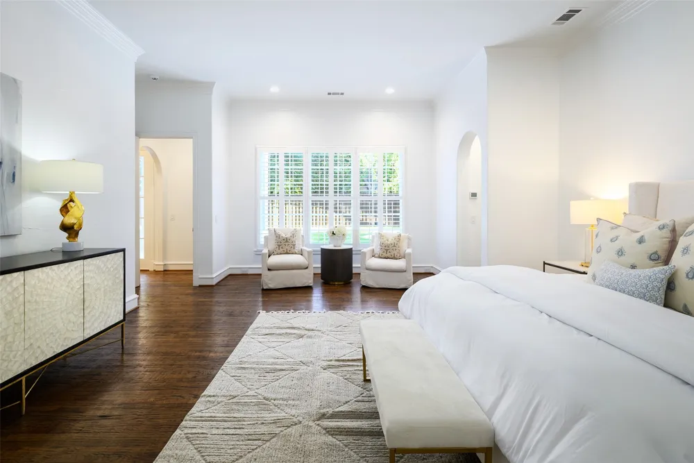 6419 Lakehurst Avenue Dallas, TX 75230