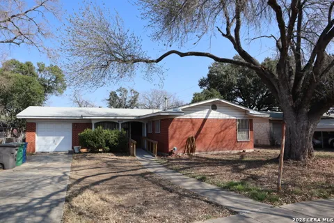 4807 LAKEWOOD DR