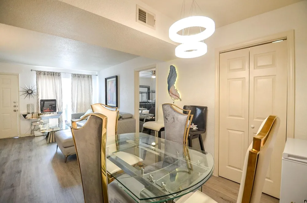 8100 Creekbend Dr #120 Houston, TX 77071