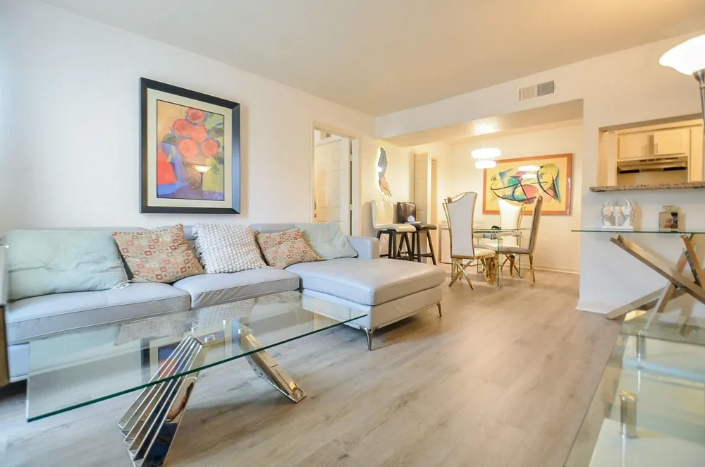 8100 Creekbend Dr #120 Houston, TX 77071