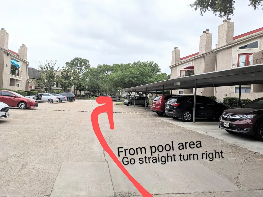 10855 Meadowglen Lane #702 Houston, TX 77042