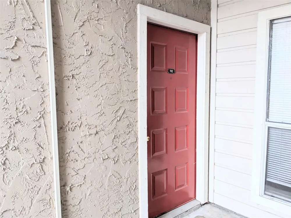 10855 Meadowglen Lane #702 Houston, TX 77042