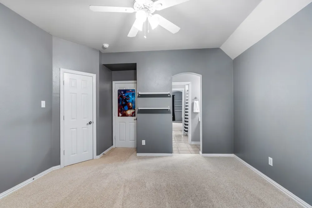1620 McGreg Lane Carrollton, TX 75010