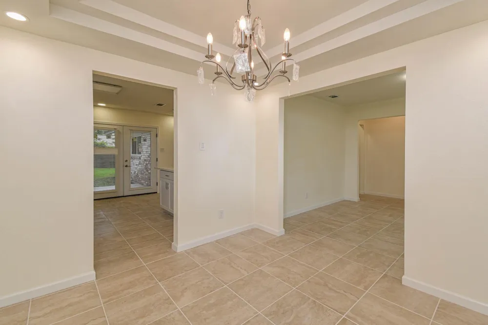 5003 Denoron Drive Houston, TX 77048