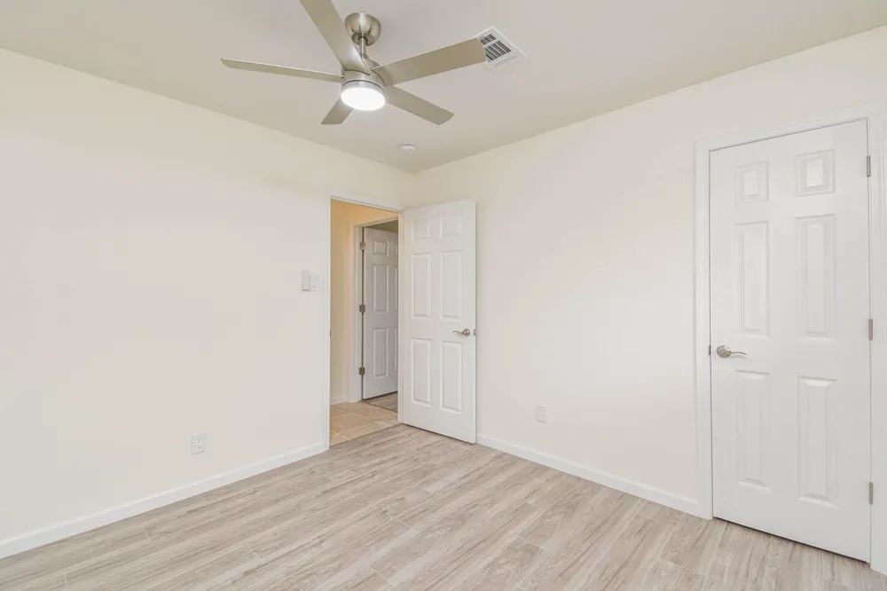 5003 Denoron Drive Houston, TX 77048