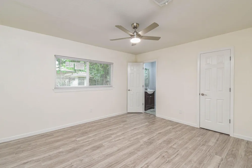 5003 Denoron Drive Houston, TX 77048