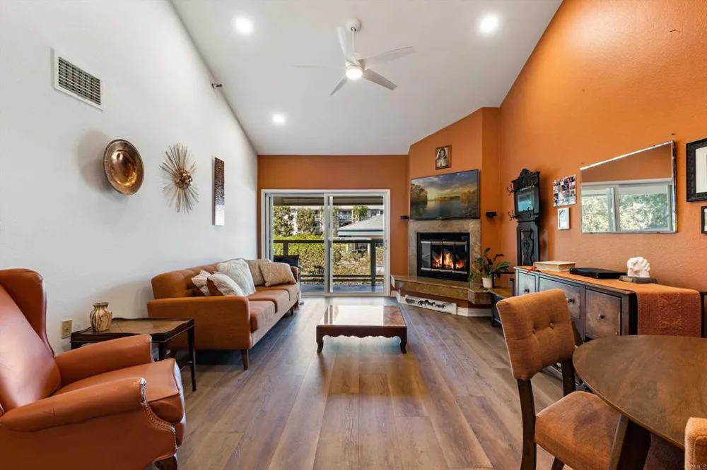 1664 Circa Del Lago #E202 San Marcos, CA 92078