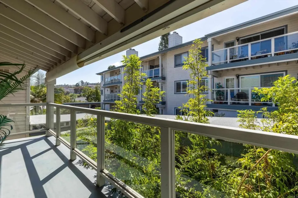 1664 Circa Del Lago #E202 San Marcos, CA 92078