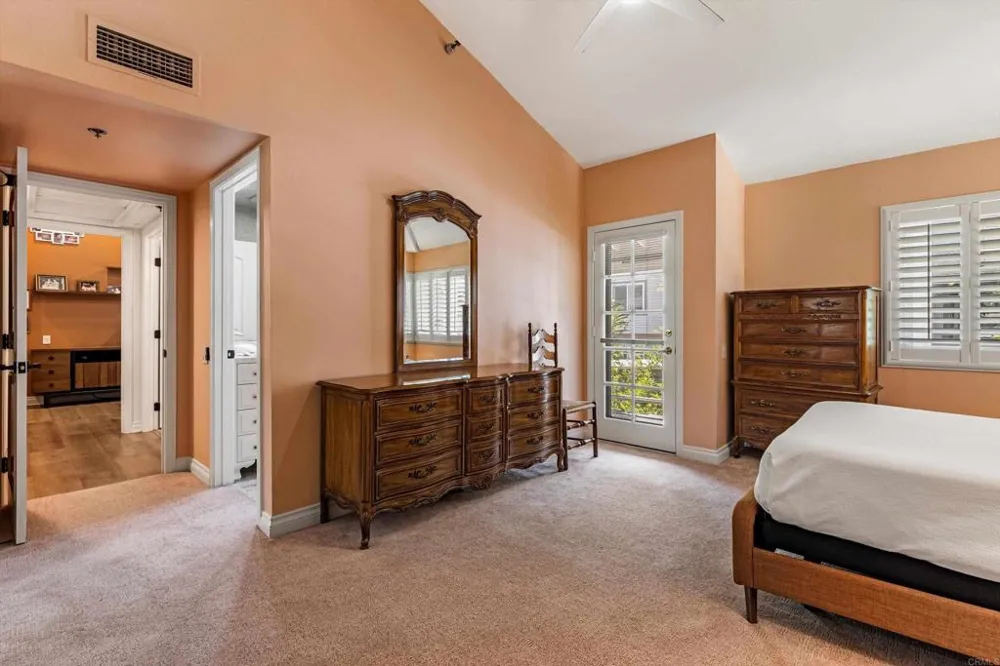 1664 Circa Del Lago #E202 San Marcos, CA 92078