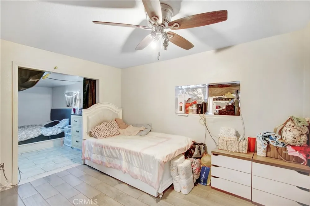 18883 6th Bloomington, CA 92316