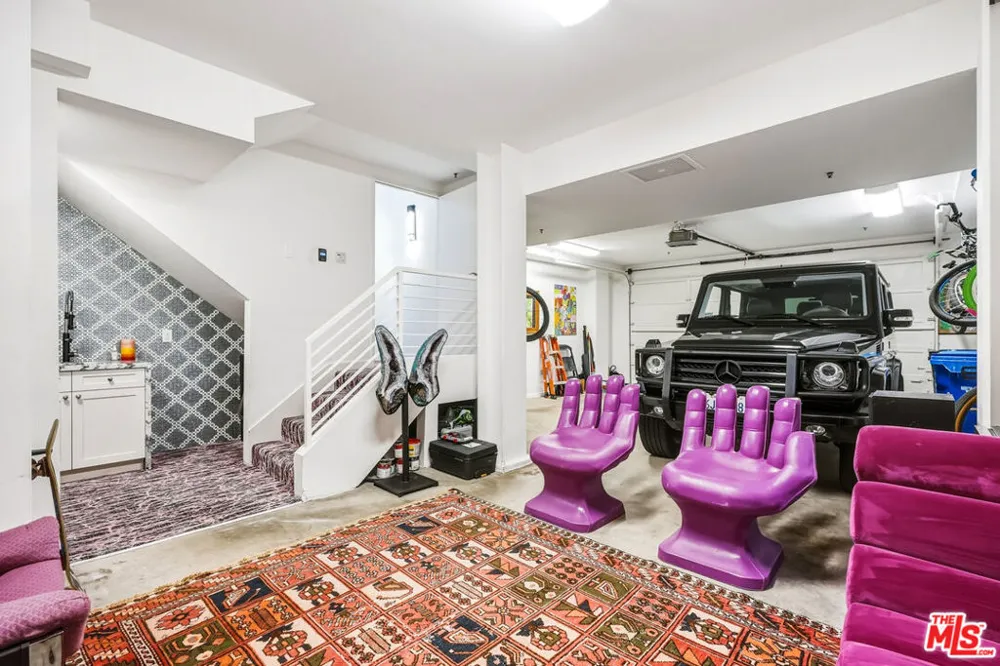 5400 Playa Vista Drive #23 Playa Vista, CA 90094