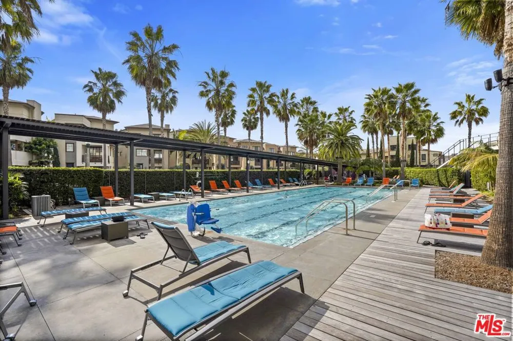 5400 Playa Vista Drive #23 Playa Vista, CA 90094