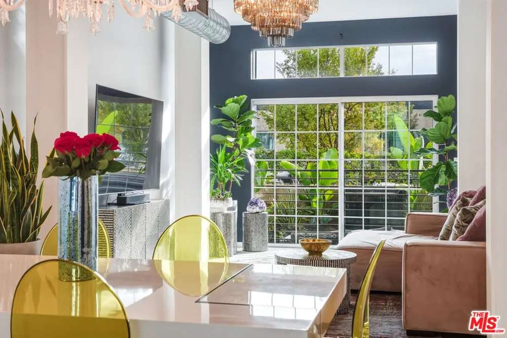 5400 Playa Vista Drive #23 Playa Vista, CA 90094