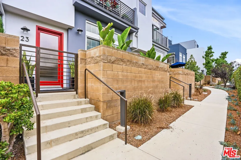 5400 Playa Vista Drive #23 Playa Vista, CA 90094
