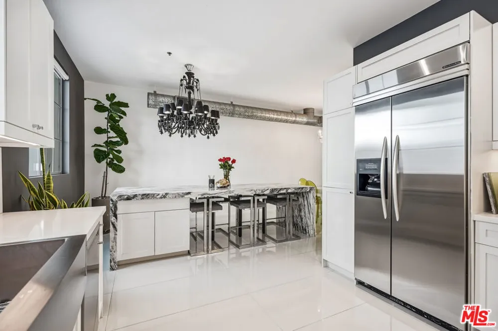 5400 Playa Vista Drive #23 Playa Vista, CA 90094