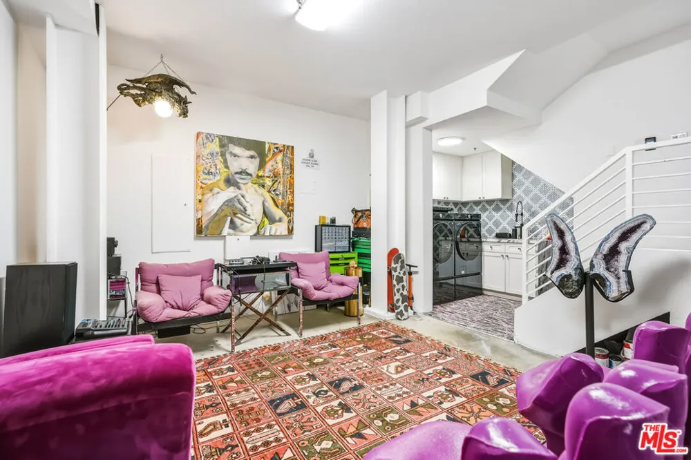 5400 Playa Vista Drive #23 Playa Vista, CA 90094