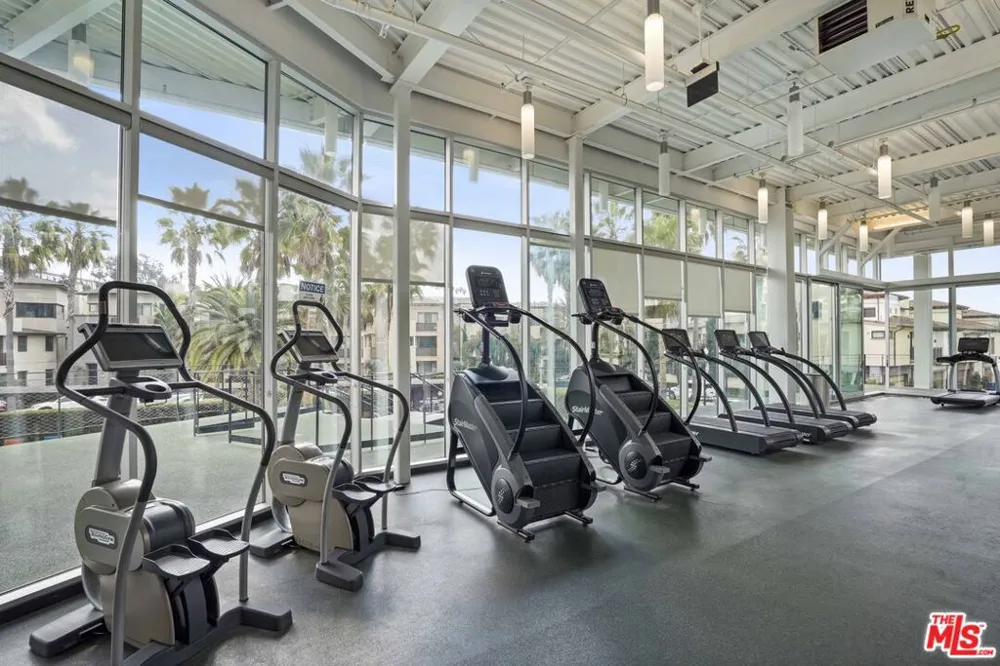 5400 Playa Vista Drive #23 Playa Vista, CA 90094