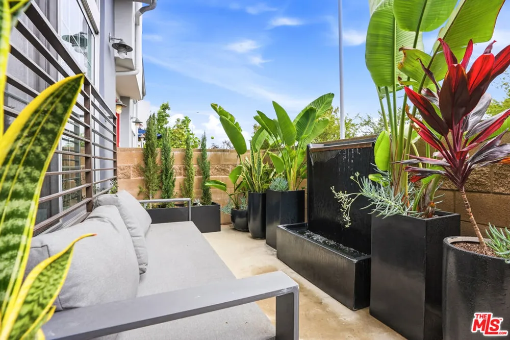5400 Playa Vista Drive #23 Playa Vista, CA 90094