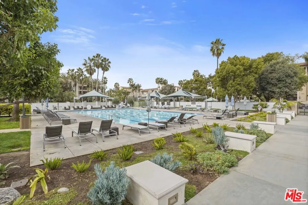 5400 Playa Vista Drive #23 Playa Vista, CA 90094