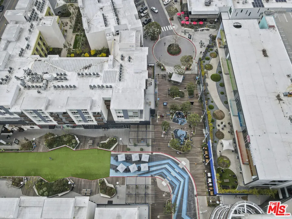 5400 Playa Vista Drive #23 Playa Vista, CA 90094