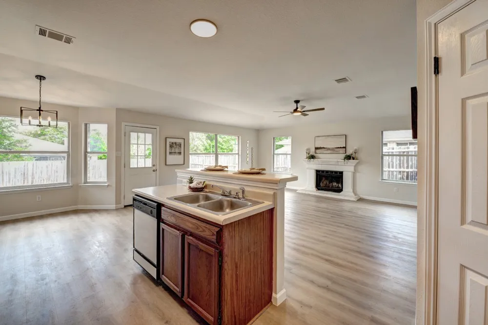 1114 Rolling Ridge Drive Round Rock, TX 78665