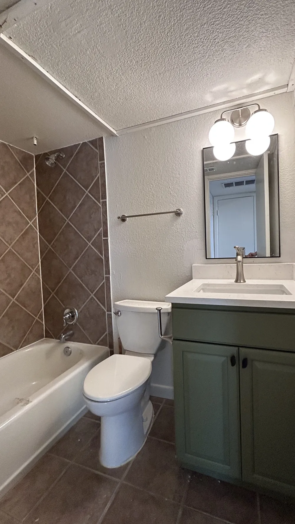 112 W 38TH STREET #202 Austin, TX 78705