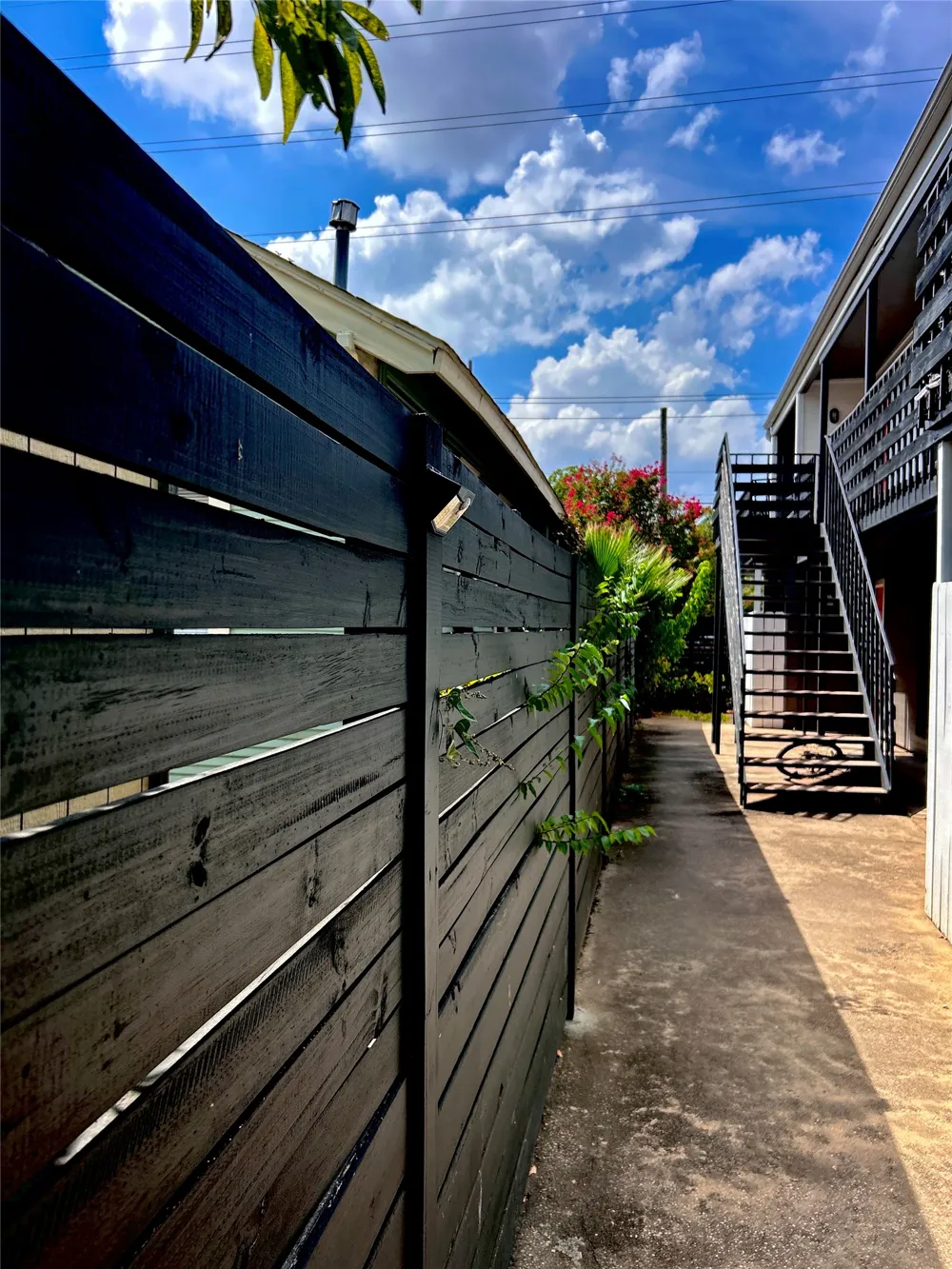 112 W 38TH STREET #202 Austin, TX 78705