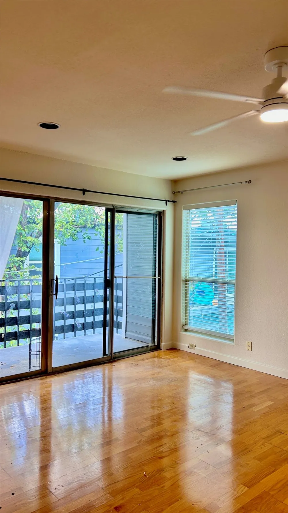 112 W 38TH STREET #202 Austin, TX 78705
