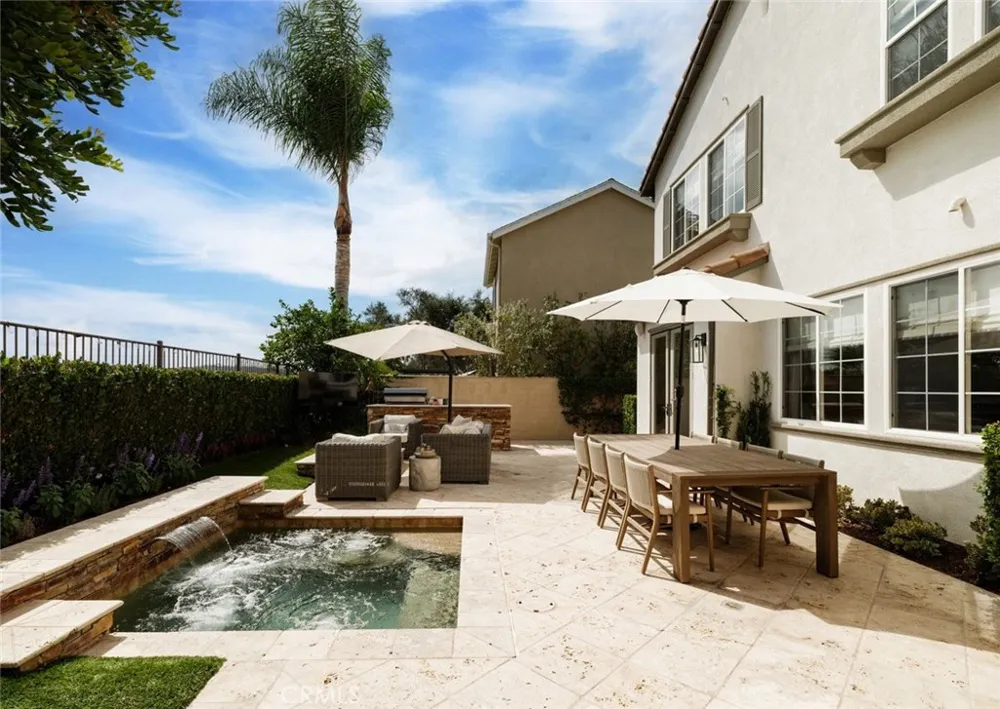 11 Via Santander San Clemente, CA 92673