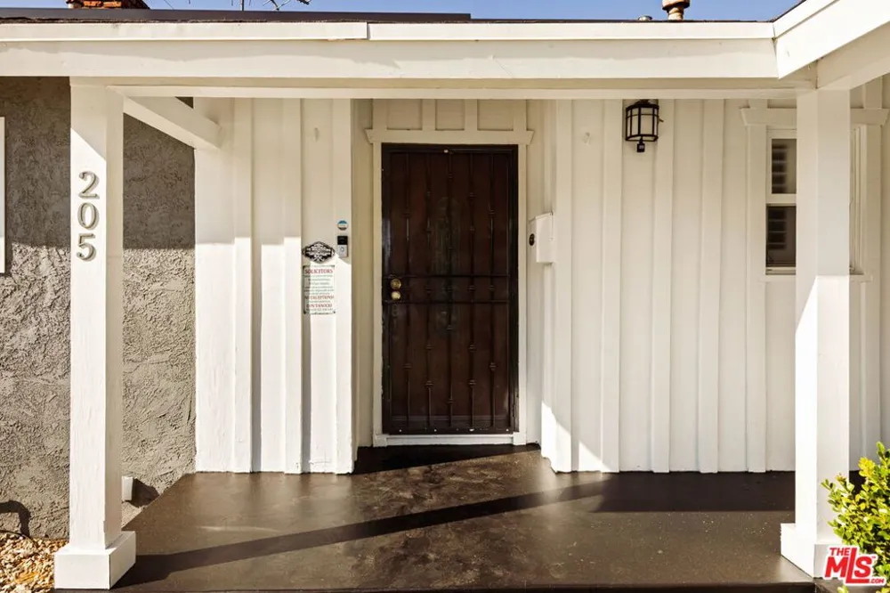 205 E Hurst Street Covina, CA 91723