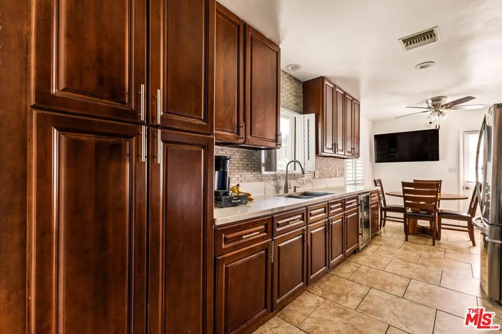 205 E Hurst Street Covina, CA 91723