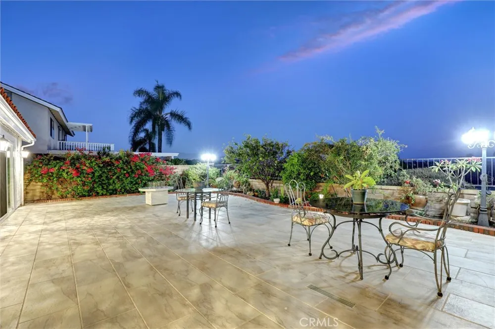 22522 Conil Mission Viejo, CA 92691