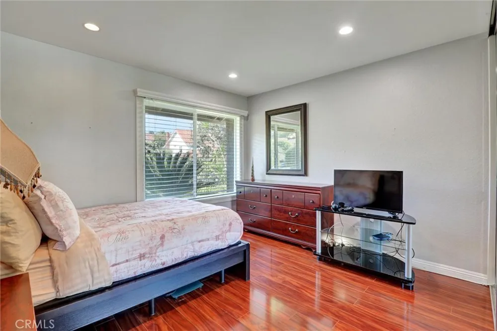 22522 Conil Mission Viejo, CA 92691