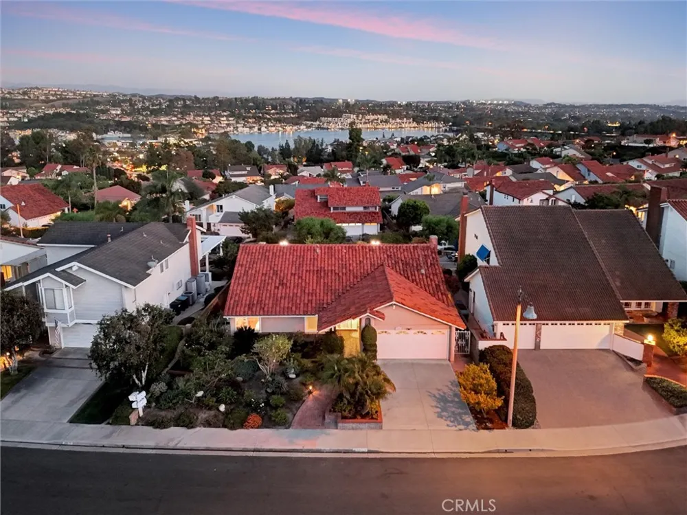 22522 Conil Mission Viejo, CA 92691