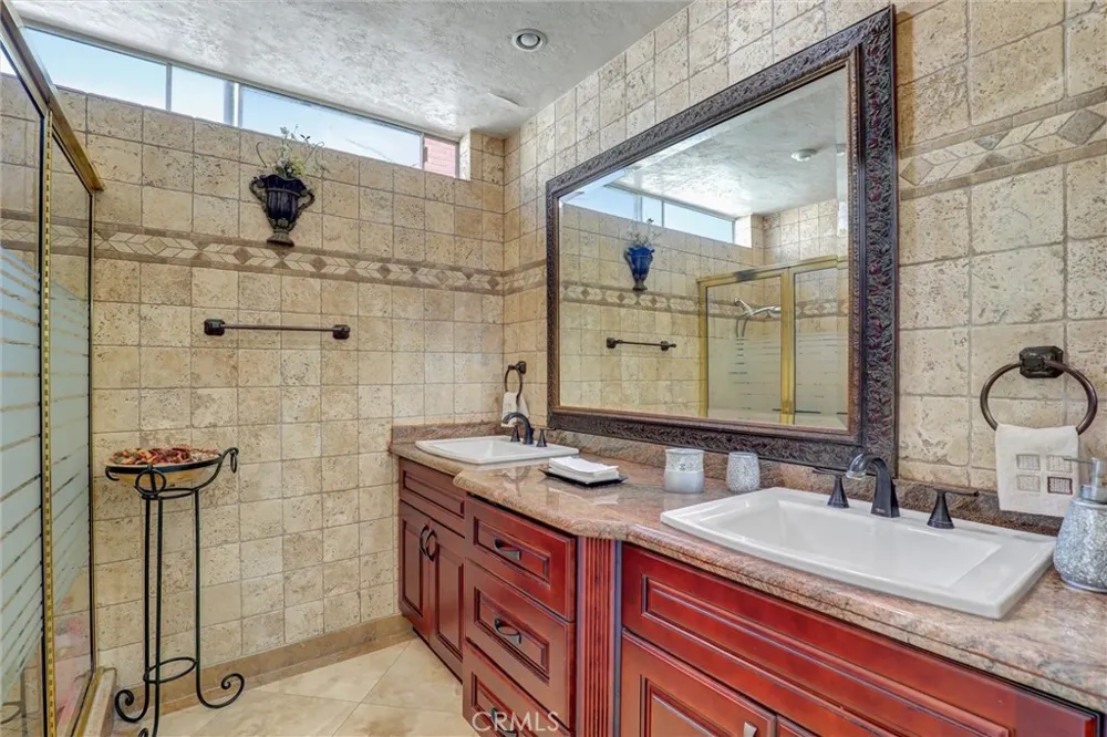 22522 Conil Mission Viejo, CA 92691