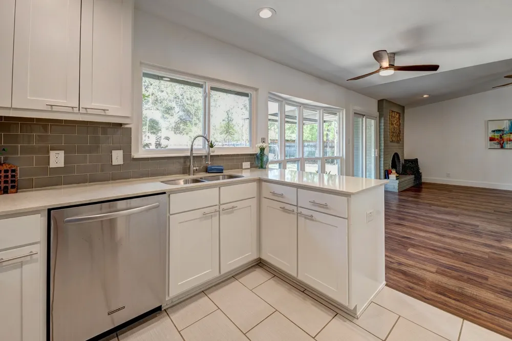 1414 Manford Hill Drive Austin, TX 78753