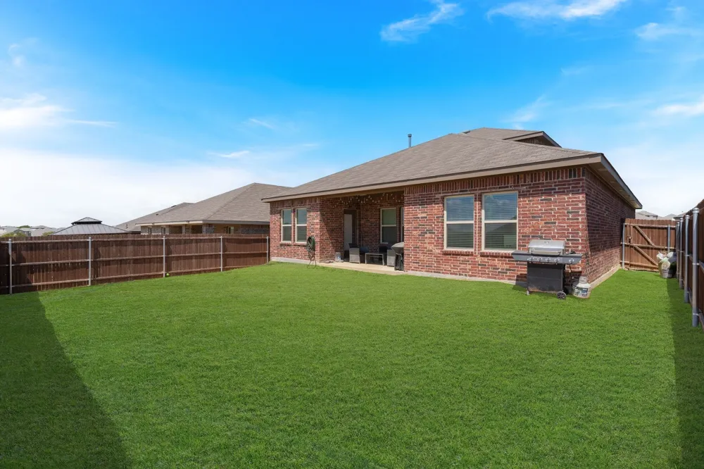 884 Jett Drive Ferris, TX 75125
