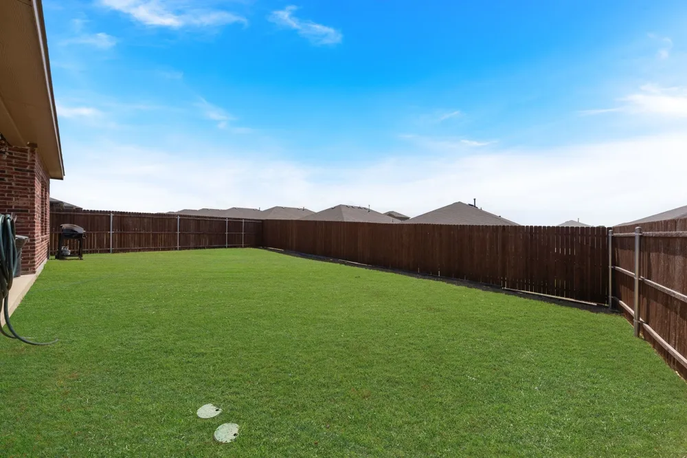 884 Jett Drive Ferris, TX 75125