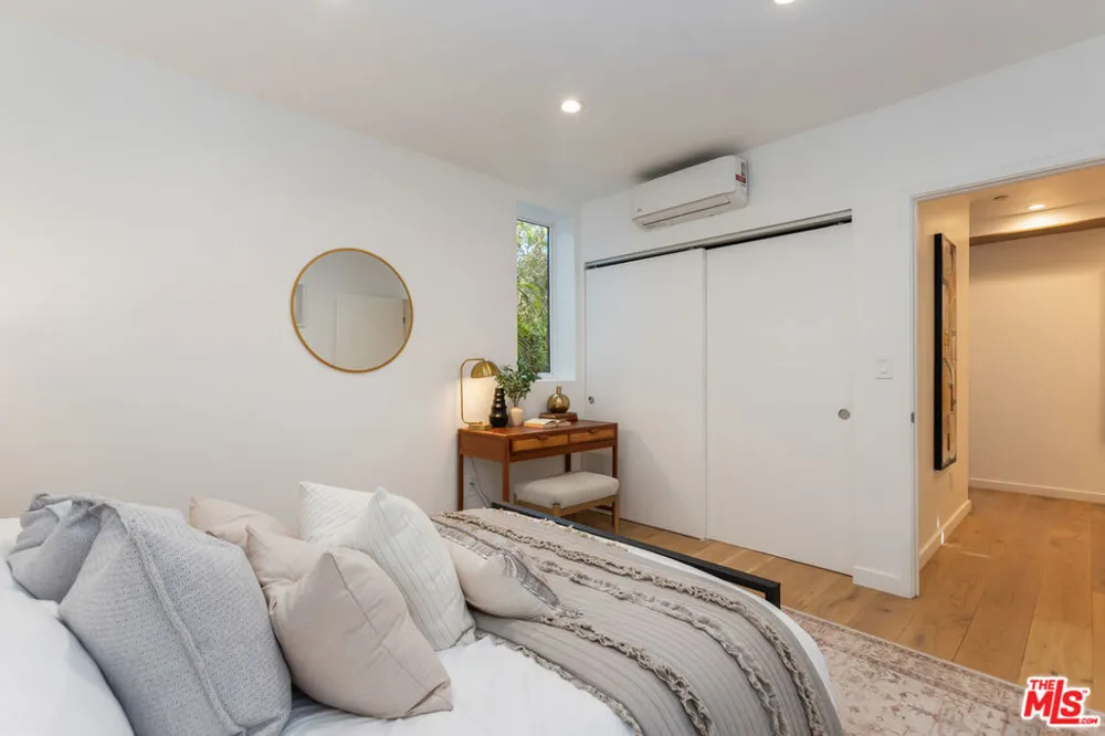 418 Wren Drive Los Angeles, CA 90065