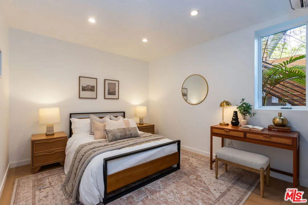 418 Wren Drive Los Angeles, CA 90065