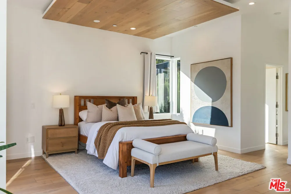 418 Wren Drive Los Angeles, CA 90065