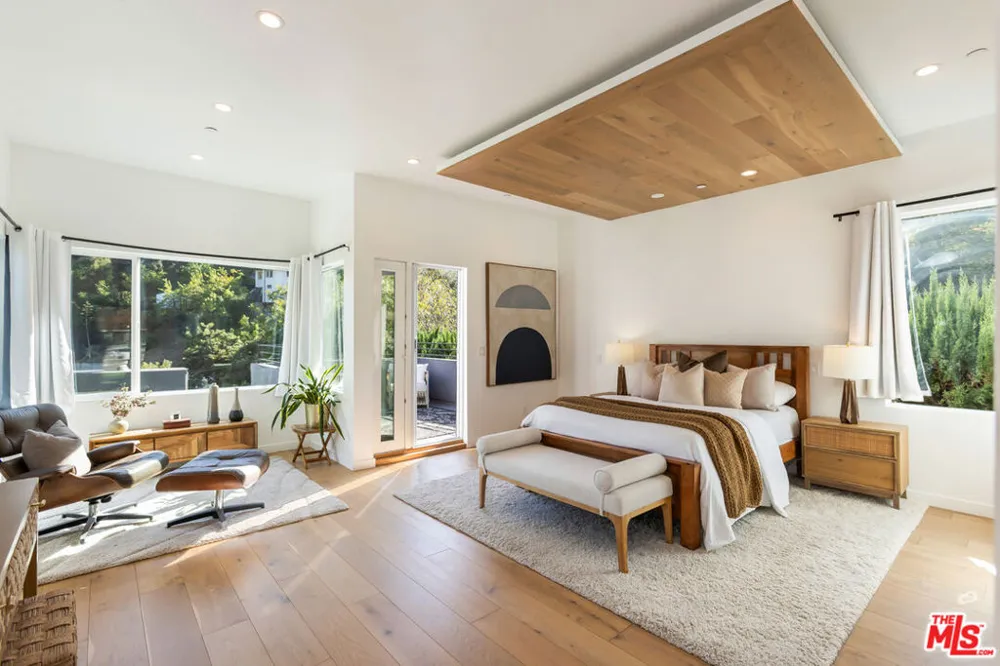 418 Wren Drive Los Angeles, CA 90065