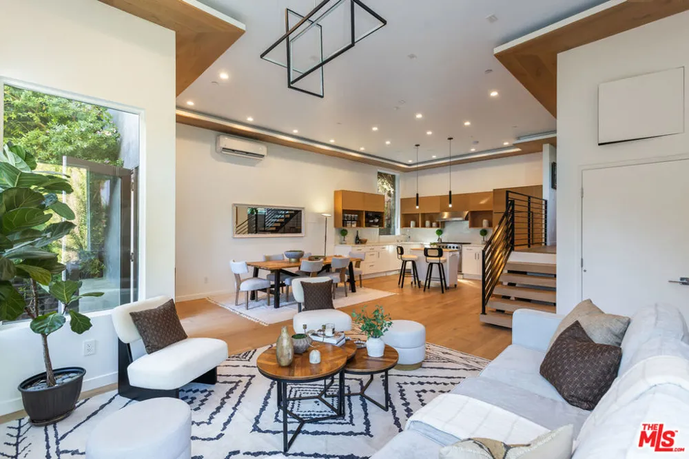418 Wren Drive Los Angeles, CA 90065