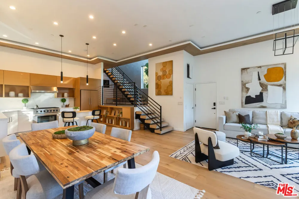 418 Wren Drive Los Angeles, CA 90065