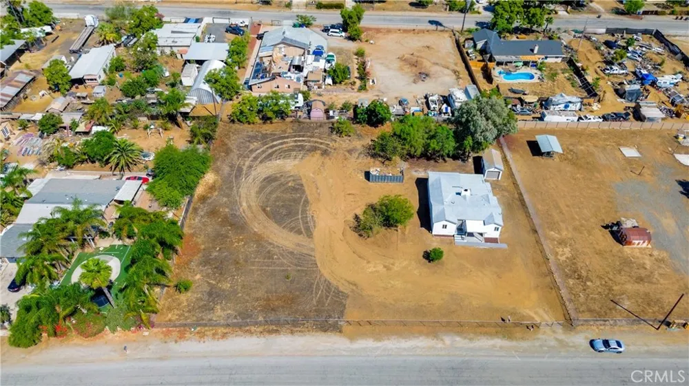 20368 Bailly Perris, CA 92570