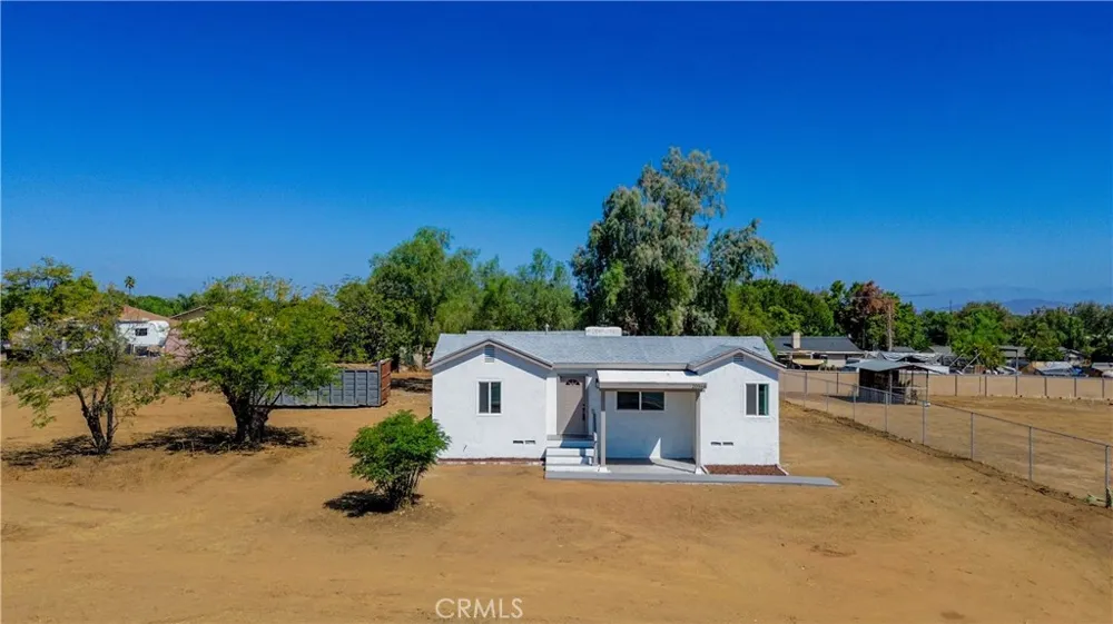 20368 Bailly Perris, CA 92570